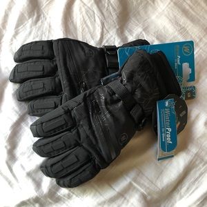 Winter proof ski glove